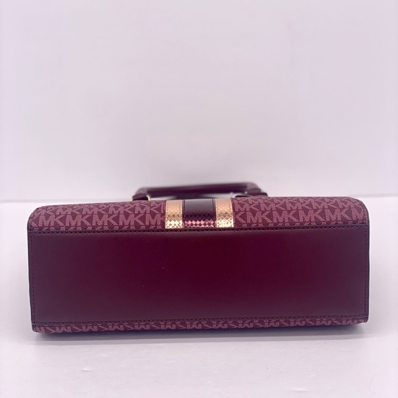 Michael Kors Sheila Medium Metallic Satchel
Crossbody and Continental Wallet Set - Picture 12 of 13